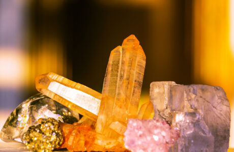 Fluoresan mineral incelemesi UVA lamba